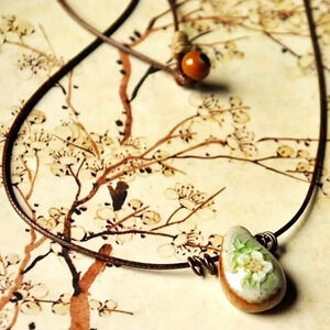 Women's Girls Bohemian Rustic Pendant Necklace with Flowers